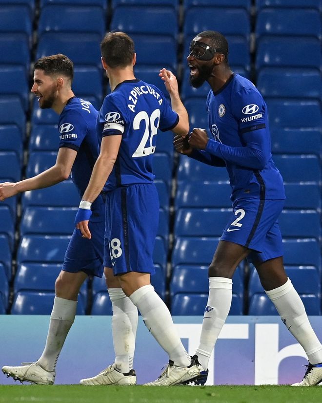 大爆冷！杜兰特23+6末节拉胯，威少15+6湖人旧将立功，申京犯大错