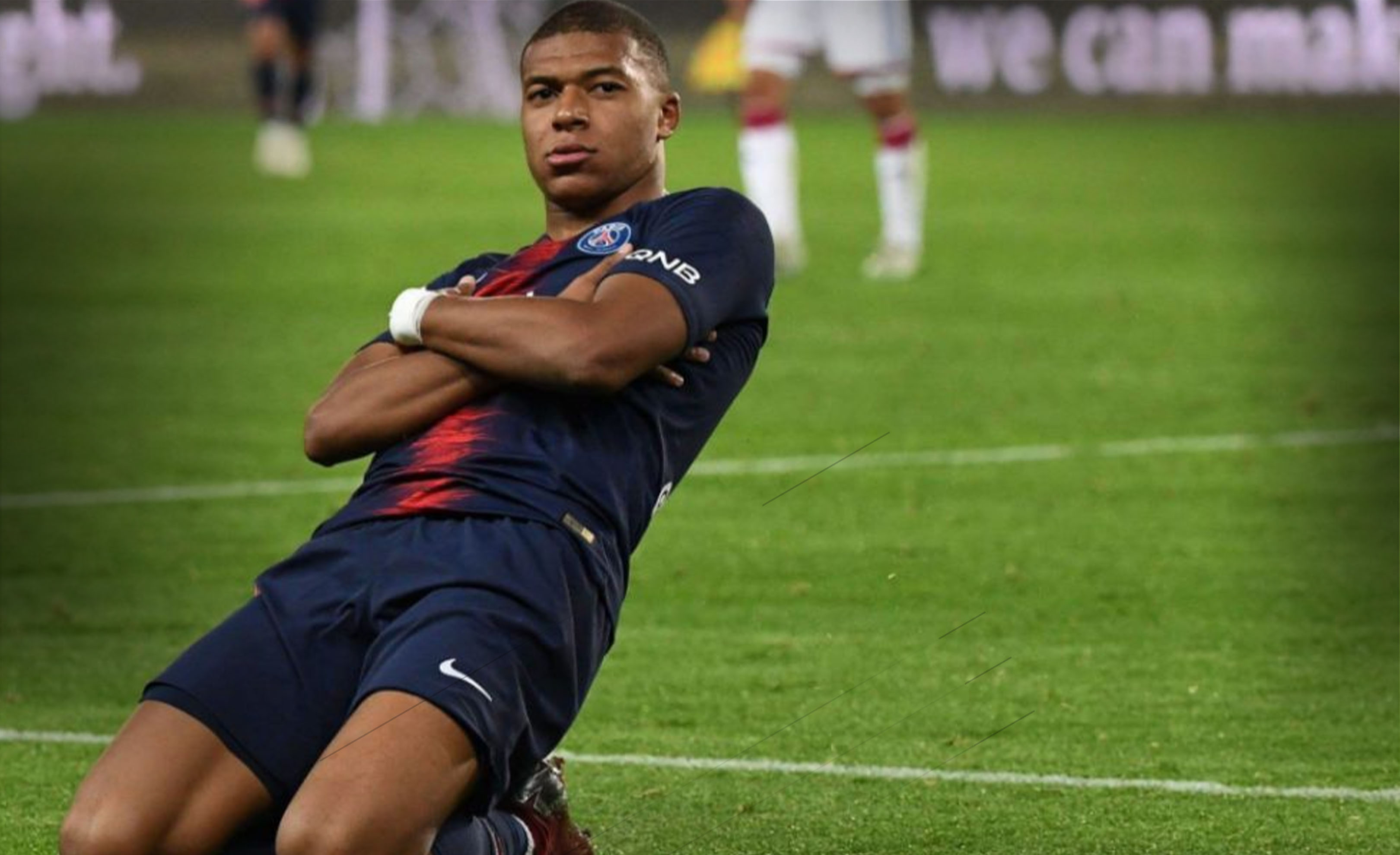 厌倦了氪金手游，他凭“过时”像素武侠获持续好评，手游上线即霸榜第一