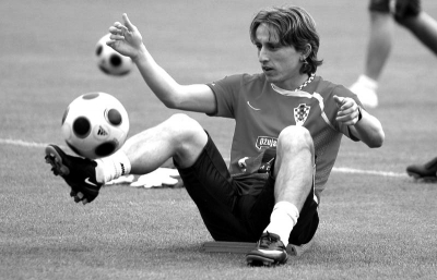 勇士新秀后场陷入低迷，近期表现令人忧心忡忡