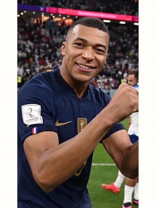 6记三分轰31分，库里连创历史第一！追梦自爆后勇士净胜19分逆转